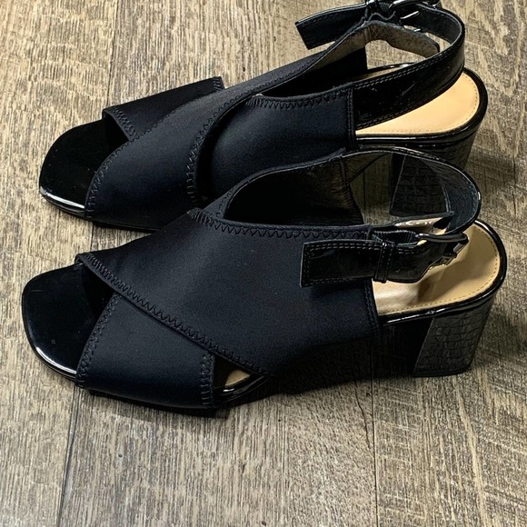 Donald Pliner Pyper Pump Heels Womens Size 8M Black Fabric‎ Chunky Croc Heels - Picture 2 of 11